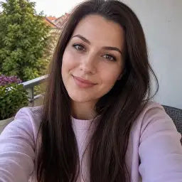 Andreea M.