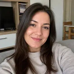 Andreea M.